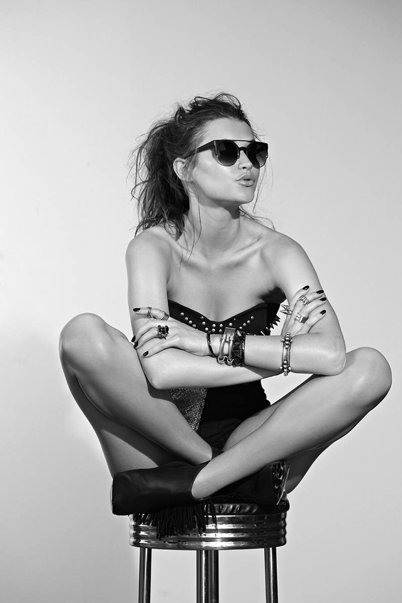 Sassy girls in Calcutta — step in, relax, and chat live