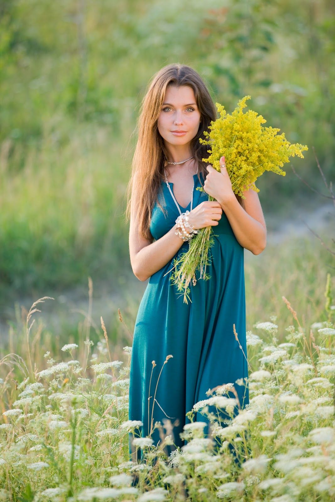 Slavic women in Calcutta