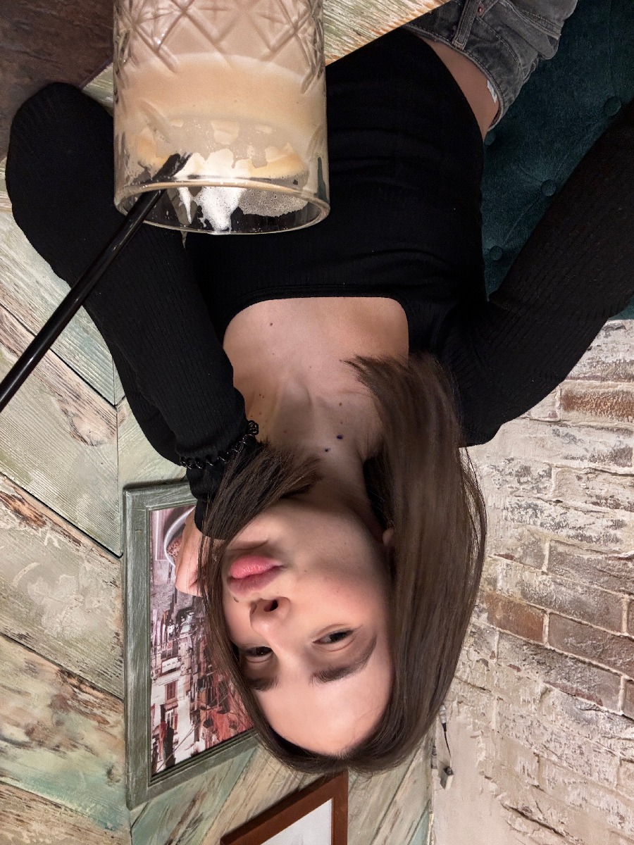 Fresh photos, fresh mood — Tina online in Calcutta