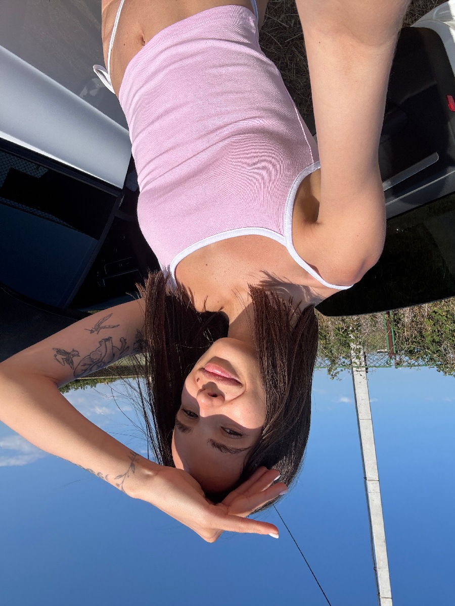 Sexy model Tina in Calcutta